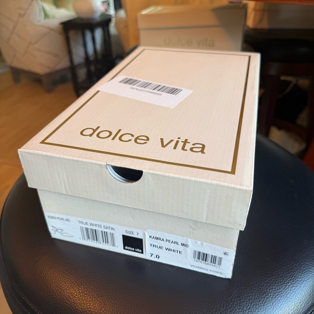 Dolce Vita Kamra Pearl Heels True White Satin - Picture 2 of 7